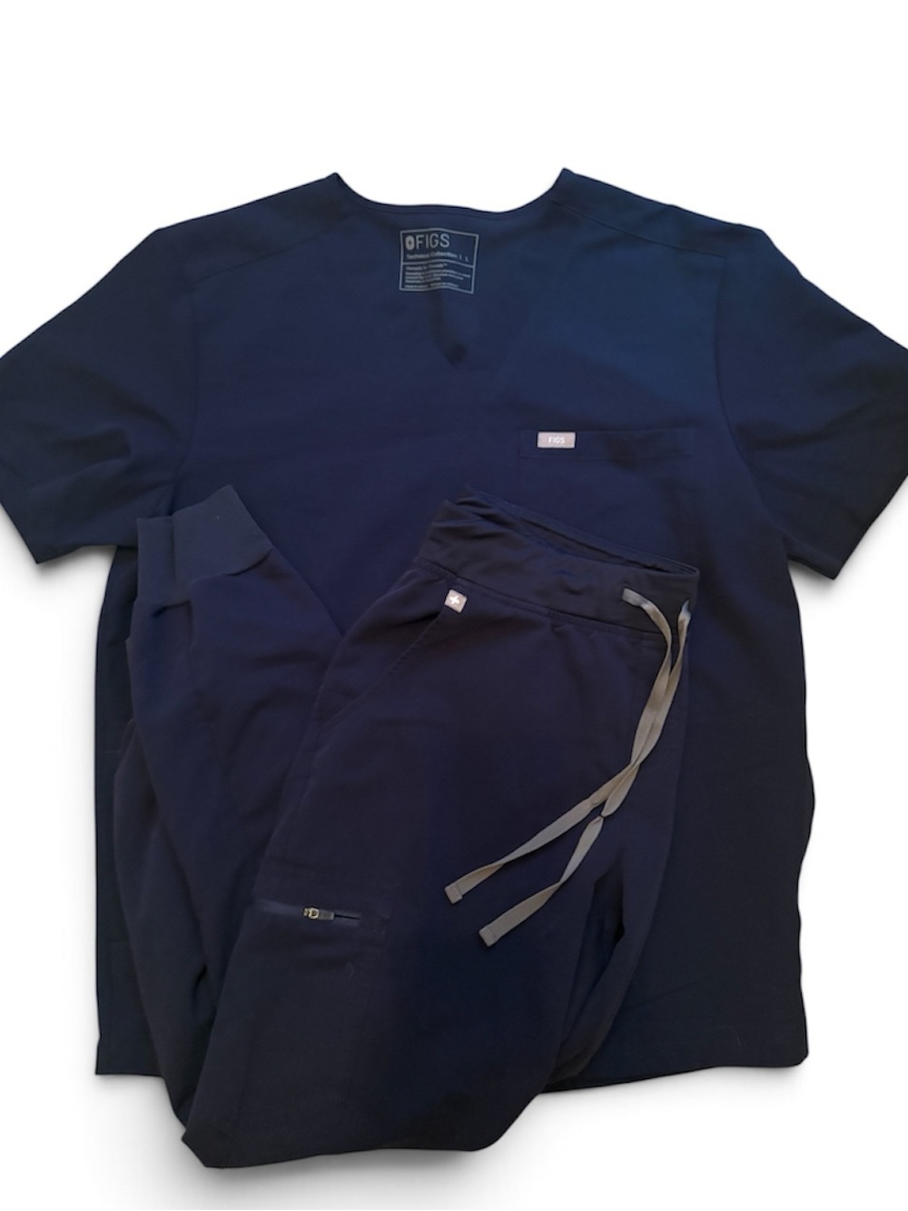 FIGS Women’s Navy Short Sleeve Scrub Top and Jogger Set